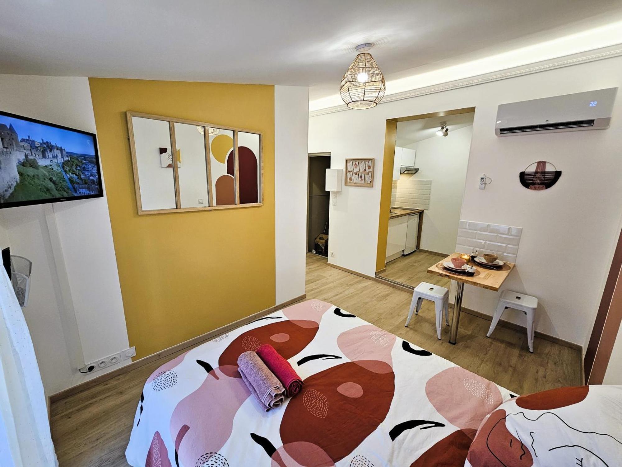 Tout Confort ! Centre-Ville, Climatisation, Parking, Wifi, Calme, Tv Carcassonne Bagian luar foto